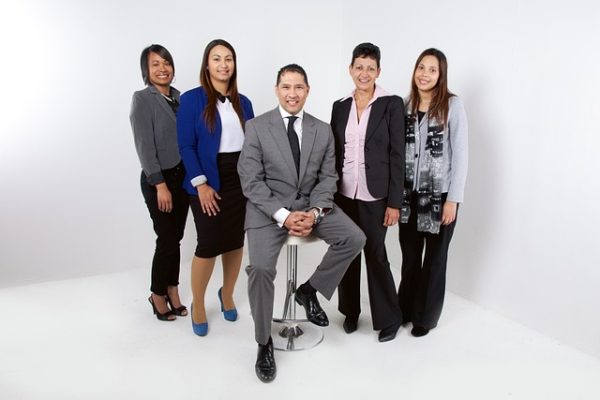 employees-885338_640 (1)